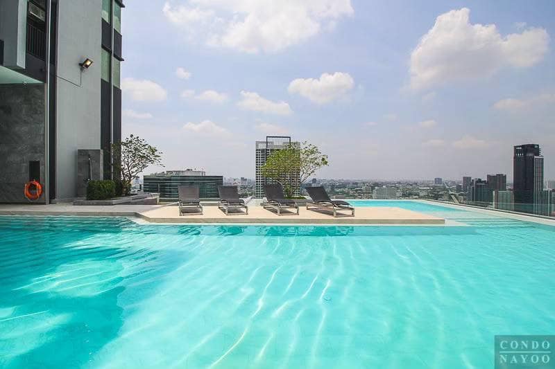 ให้เช่าคอนโด Knightsbridge Prime Ratchayothin (ไนท์บริดจ์ ไพร์ม รัชโยธิน) ห้องใหญ่ ใหม่ มุมสวยวิวสระ