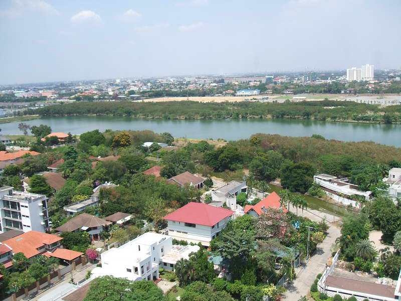 ขายและเช่า Lake View เลควิว คอนโด 80 ตรม. 2 นอน 2 น้ำ วิวทะเลสาบ เมืองทองธานี ห้อง 2 ห้องนอน 2 ห้องน้ำ 1 ห้องนั่งเล่น 1 ห้องครัว