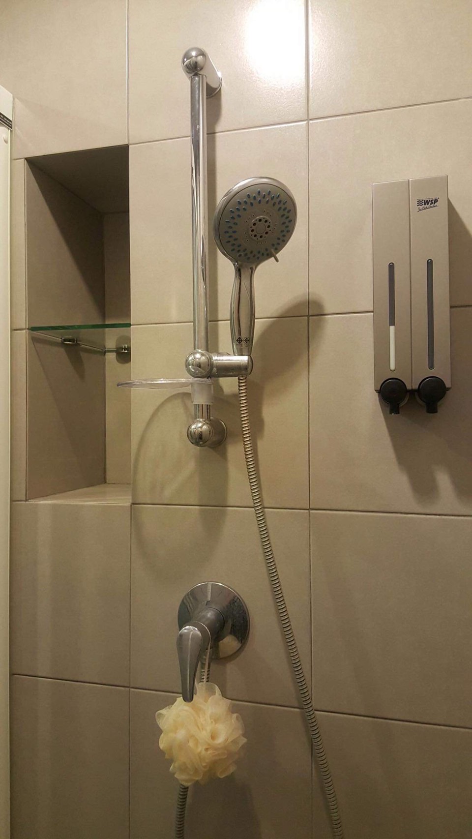 ปล่อยเช่าคอนโด Hallmark Chaengwattana (ฮอลล์มาร์ค แจ้งวัฒนะ ) 1 ห้องนอน 1 ห้องน้ำ 1 ห้องนั่งเล่น เป็นครัวเปิด มีระเบียง