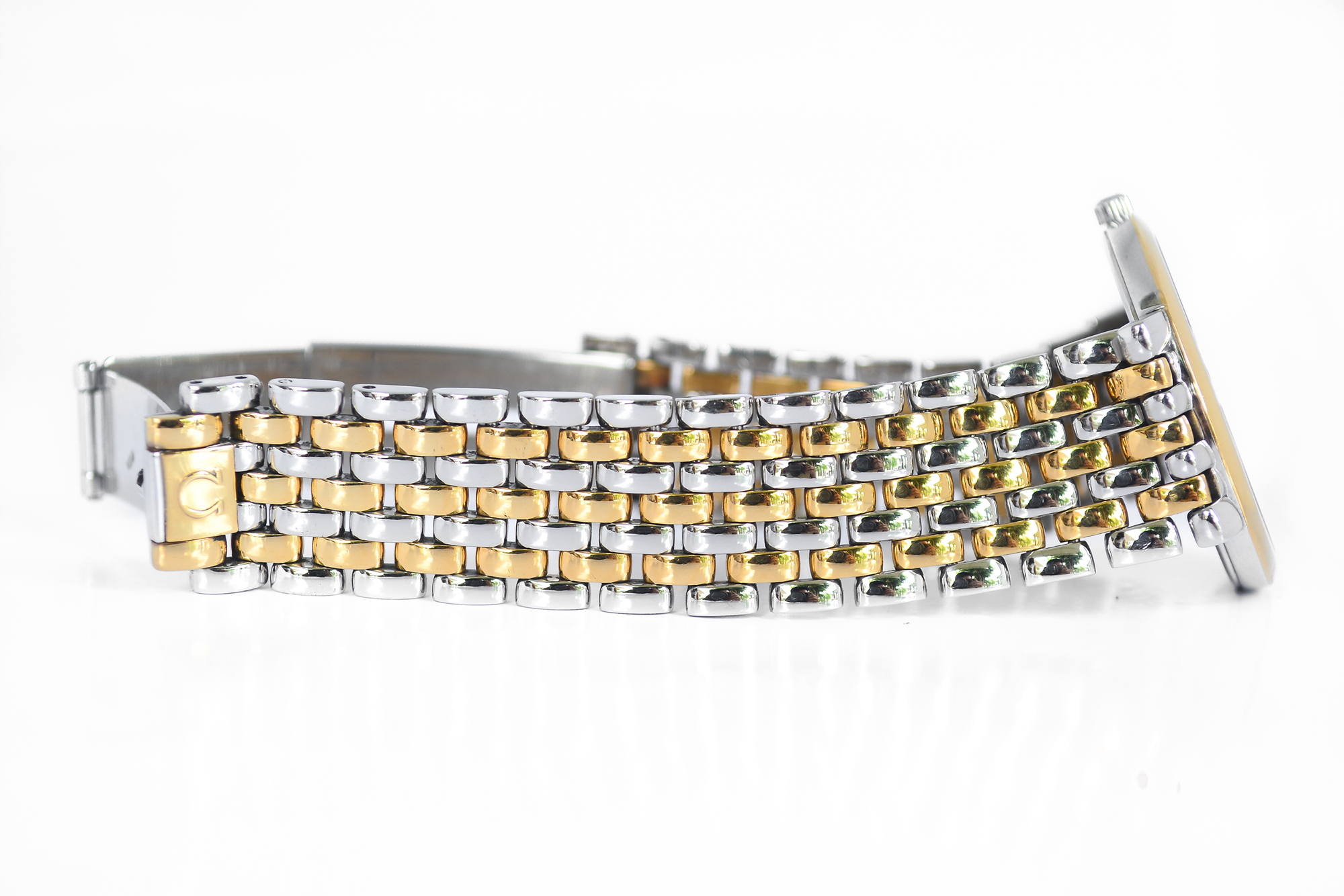 Omega Deville ขอบและสายทอง 18K หลักโรมัน หน้าขาว (Sold)