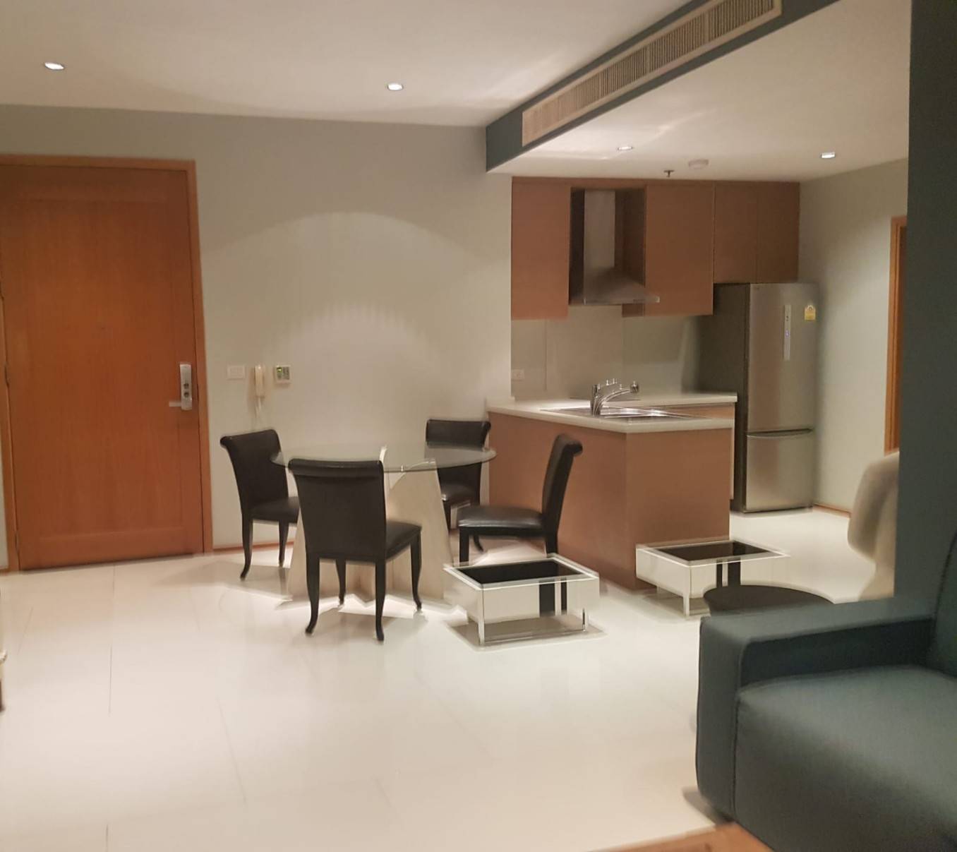 ขาย / ให้เช่าคอนโด The Emporio Place (ดิ เอ็มโพริโอ เพลส) 1 ห้องนอน 1 ห้องน้ำ ขนาด 65 ตรม