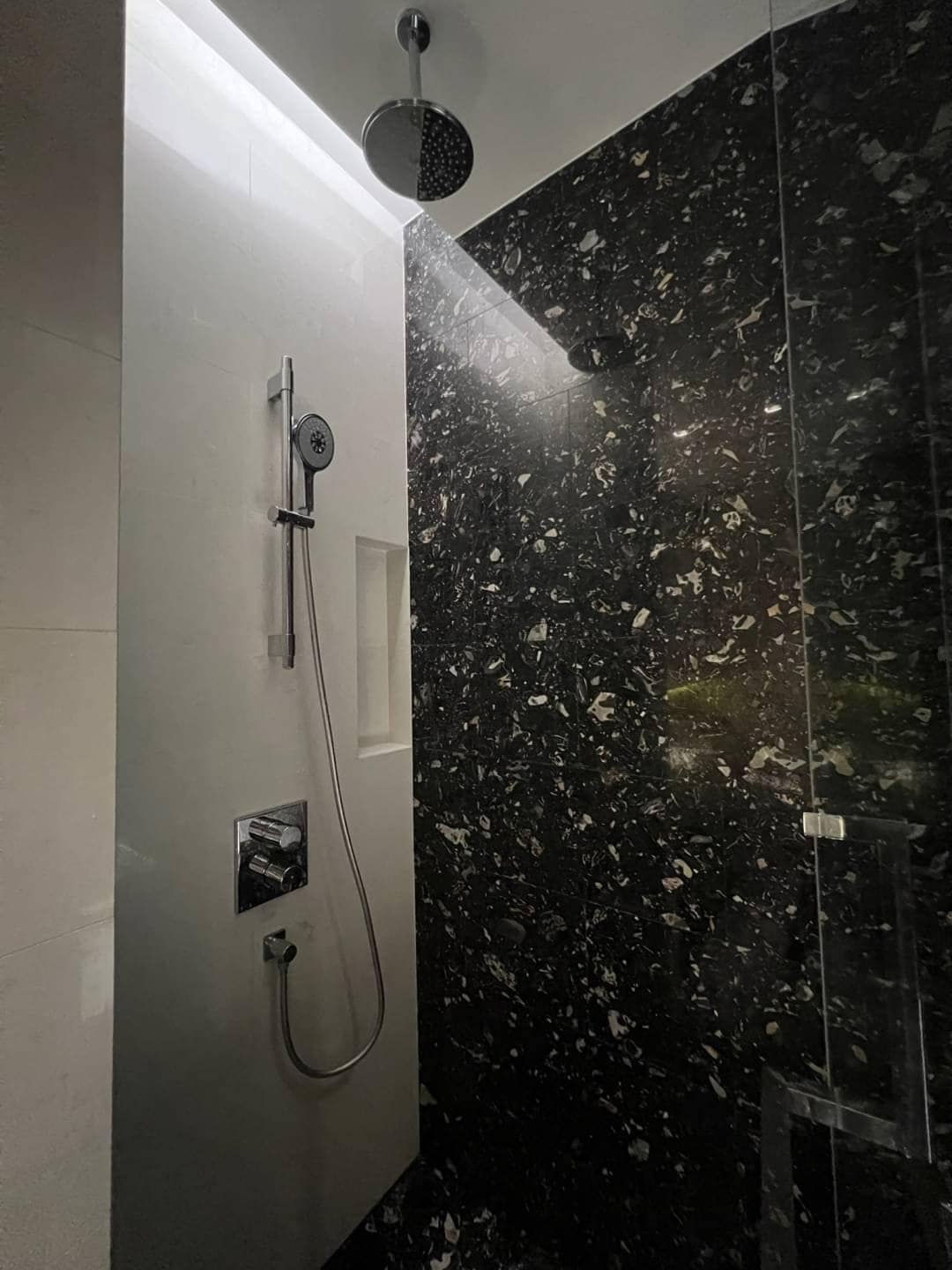 ให้เช่าคอนโด BEATNIQ Sukhumvit 32 (บีทนิค สุขุมวิท 32) คอนโดมิเนียม ลักซ์ชัวรี ใจกลางสุขุมวิท