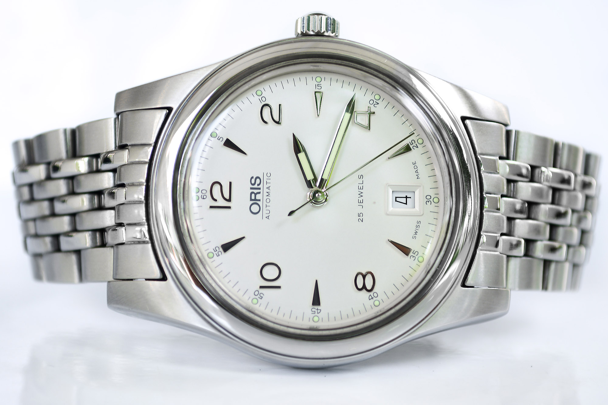 Oris classic auto เรือนเหล็ก(Sold)