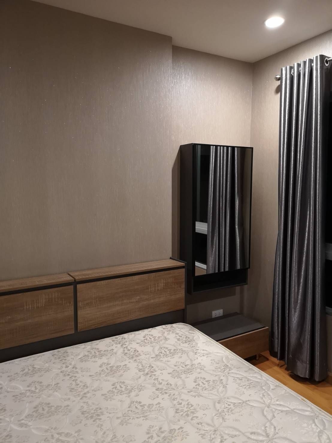 รหัสทรัพย์ 04155 ให้เช่าคอนโดThe President Sathorn-Ratchaphruek (เดอะ เพรสซิเดนท์ สาทร-ราชพฤกษ์) 1 ห้องนอน 1 ห้องน้ำ 1 ห้องครัว 1 ห้องรับแขก