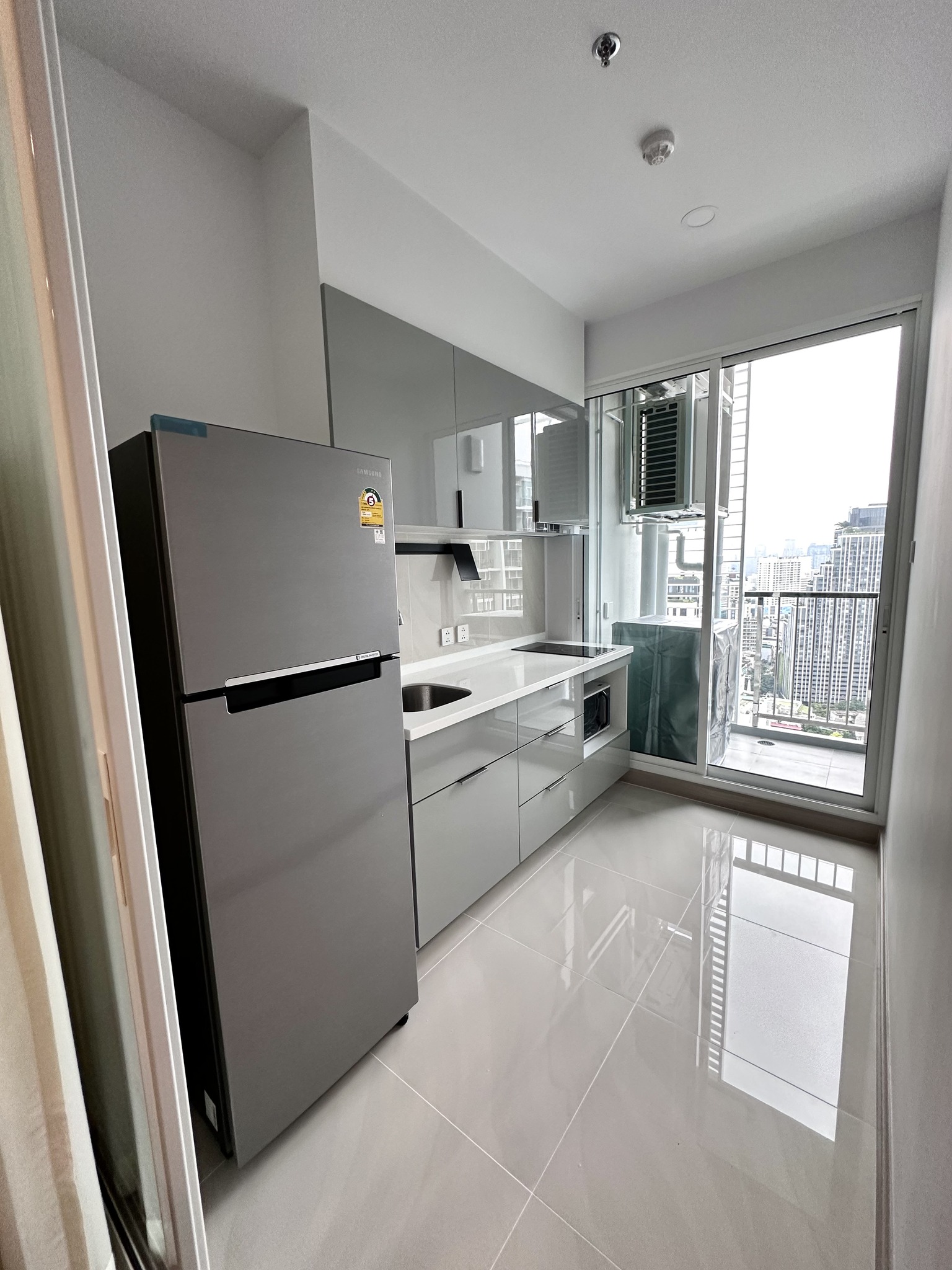 ให้เช่าคอนโดศุภาลัย พรีเมียร์ สี่พระยา-สามย่าน (Supalai Premier Si Phraya - Samyan) ห้องใหม่มือ