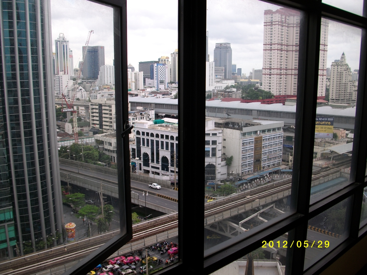 ให้เช่า คอนโด พญาไท เพลส (PhayaThai Place) ห้องนอน (1BR) ห้องหัวมุม ราคา 18000 / เดือน ชั้น 16 พื้นที่ 50 ตร.ม