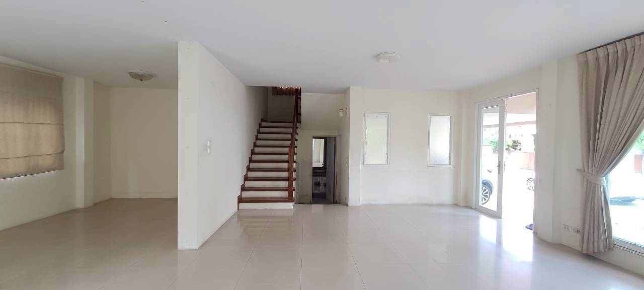 🔥 ขายด่วน! บ้านเดี่ยว หมู่บ้าน เศรณีรายา 1 (Serranee Raya 1) ราคาดีสุดในโครงการ เพียง 5,690,000 บาท