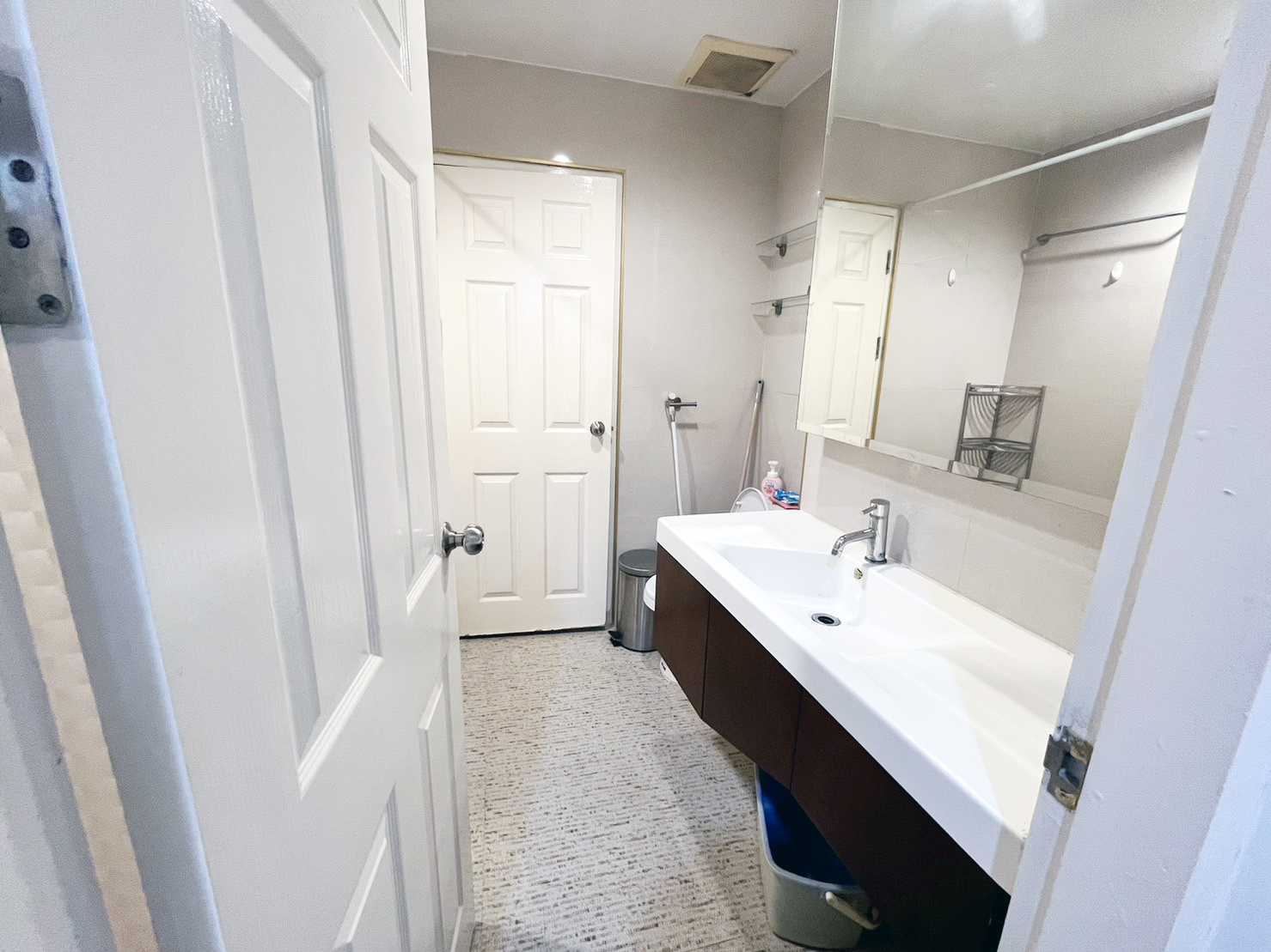 ให้เช่าคอนโด ไลฟ์ แอท รัชดา–ห้วยขวาง / For Rent Life @ Ratchada – Huai Khwang (English below)