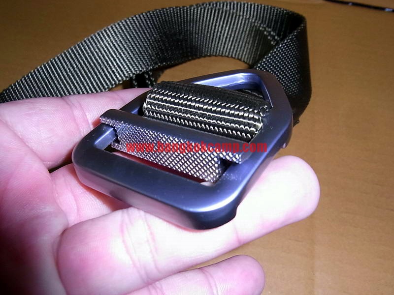 เข็มขัด หัวโลหะขาว สีเขียวทหาร