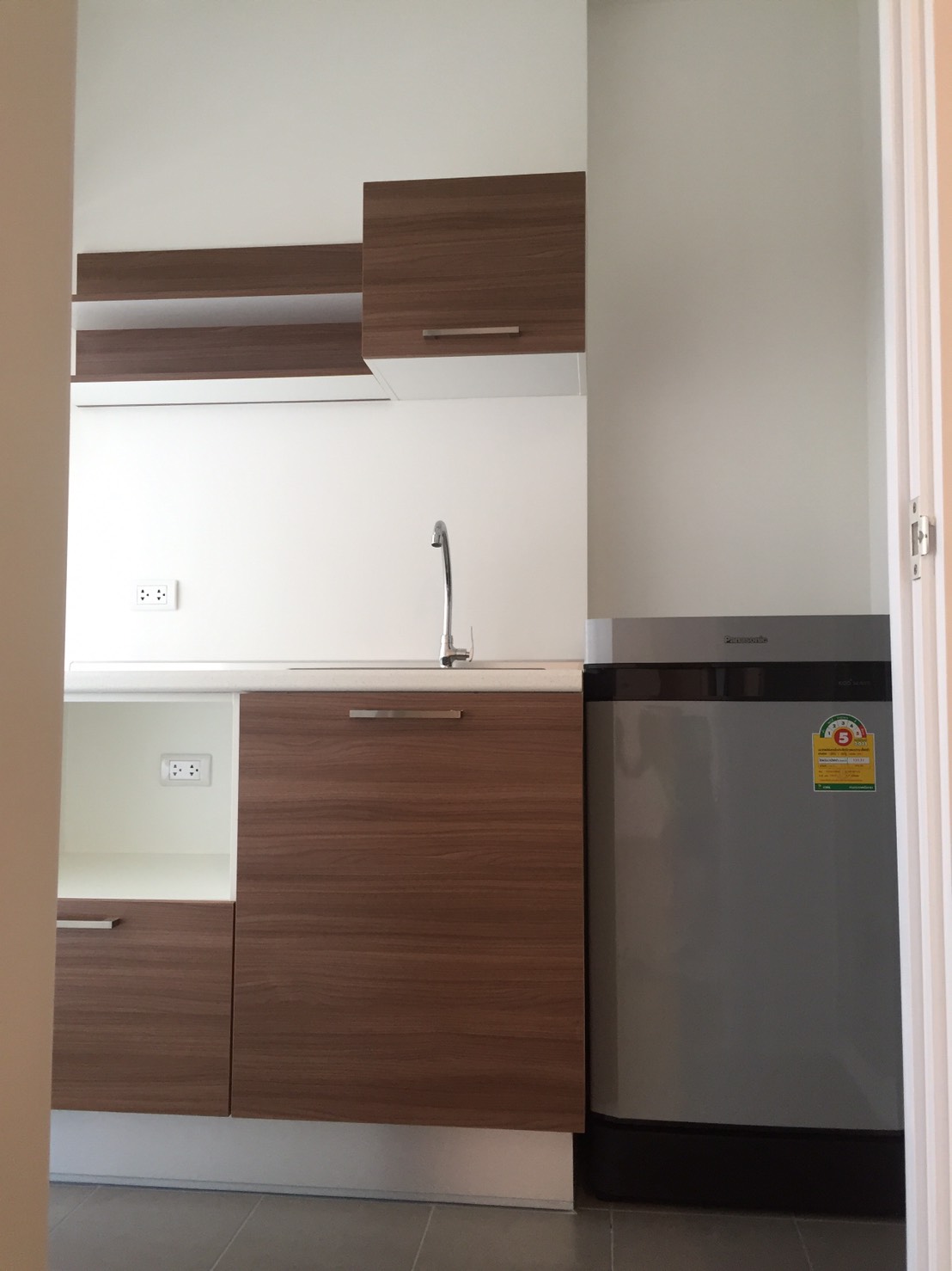 ให้เช่า คอนโด เดอะ ทรี อินเตอร์เชนจ์ the tree interchange ห้องสตูดิโอ 1 ห้องน้ำ 1 ห้องครัว พื้นที่ 30 ตร.ม ชั้น 27 พร้อมเฟอร์นิเจอร์