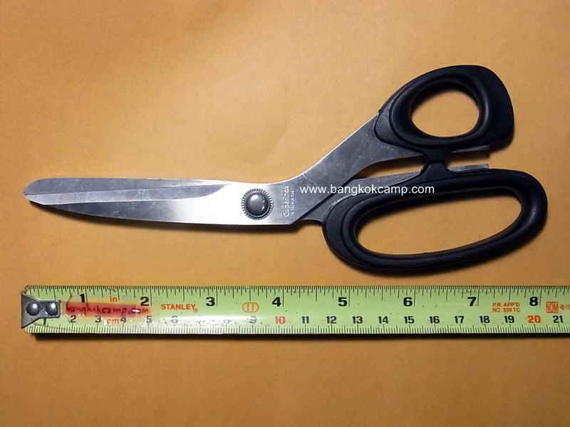 กรรไกรสเปน Cuperinox ตราถังเบียร์ ขนาด8นิ้ว ....วัสดุ INOX ......Albacete, Made in Spain ใหม่เก่าเก็บ (สีดำ)