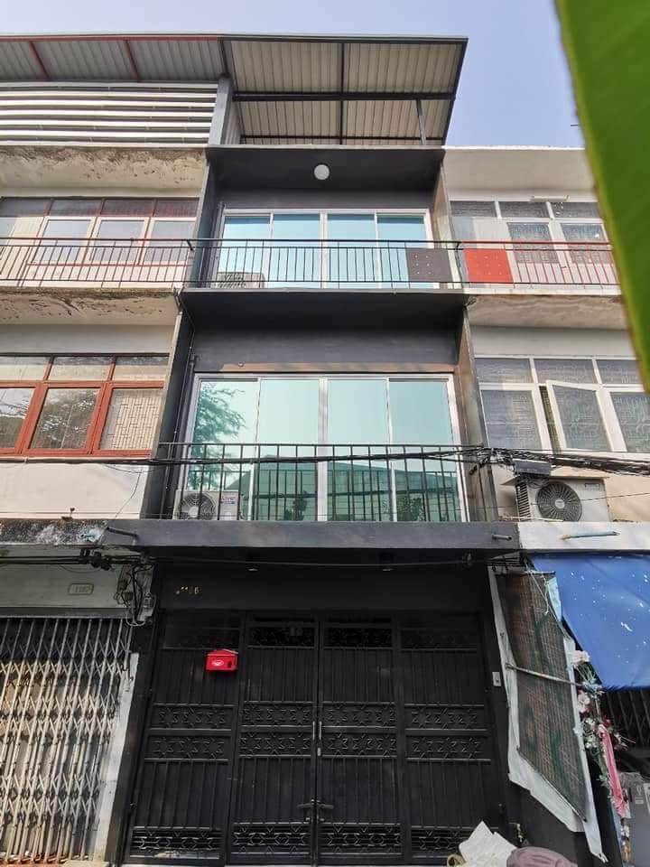 ให้เช่า ทาวน์เฮ้าส์ 3 ชั้น ซอยประชาชื่น 36 🏠 ขนาด 3 ห้องนอน 3 ห้องน้ำ 1 ห้องครัว