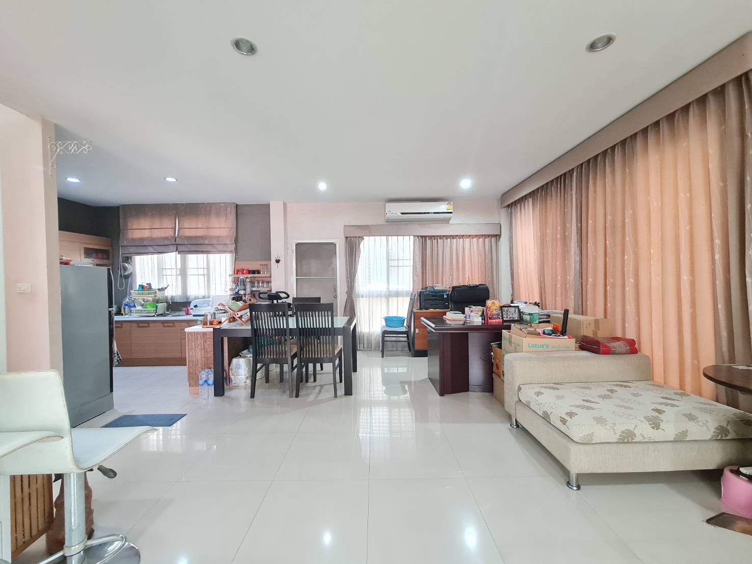 ขายบ้านเดียวติดถนนใหญ่ไม่ต้องเข้าซอย 3.35 ล้าน ราคาเดียวกับทาวน์เฮ้าส์ หมู่บ้าน พัฒนาสิริ เดอะไพรด์ ถนนเลียบคลองสอง