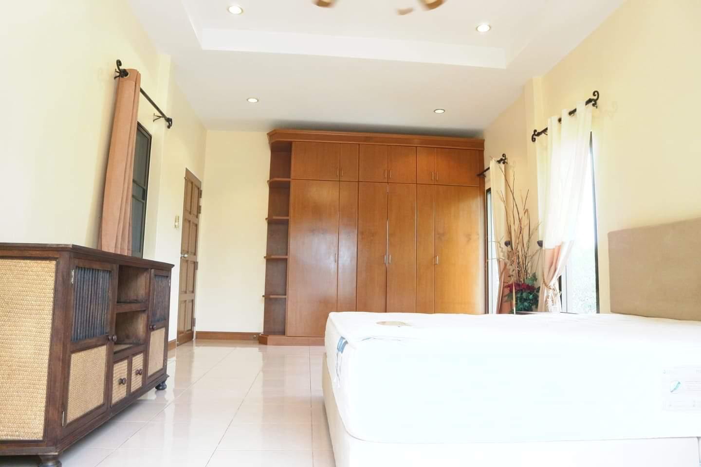 ขาย / เช่า บ้านเดียว 2 ชั้น หมู่บ้าน สยามเพส พัทยา ค่าเช่า 25,000 บาทต่อเดือนรายเดือน