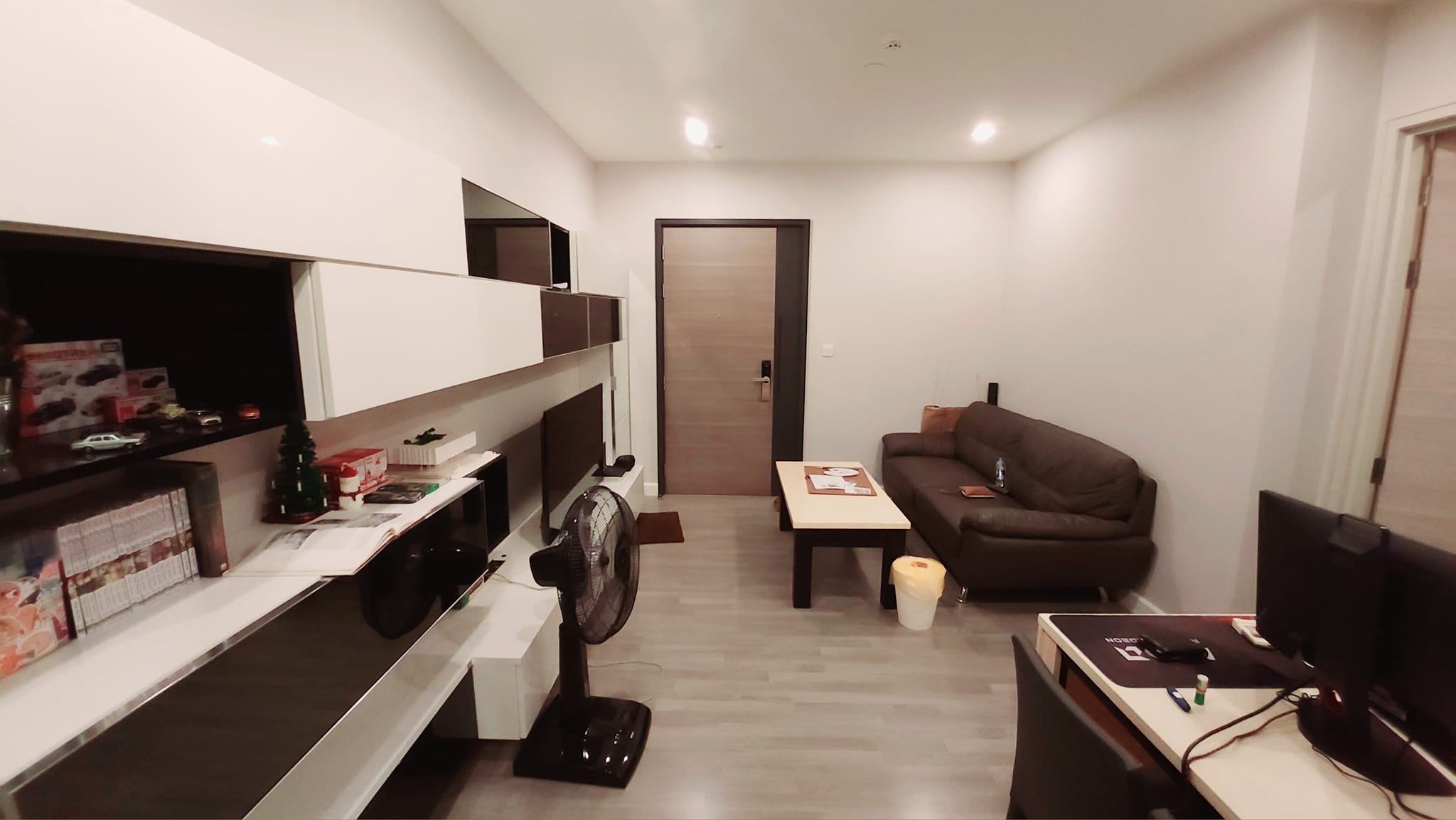 ให้เช่า คอนโด The room Sathorn - TanonPun (เดอะรูม สาทร-ถนนปั้น) อยู่หลังโรงเรียนกรุงเทพคริสเตียน ห่าง BTS 400เมตร โครงการเดอะรูม สาทร-ถนนปั้น 1 ห้องนอน 1 ห้องน้ำ ชั้น 20