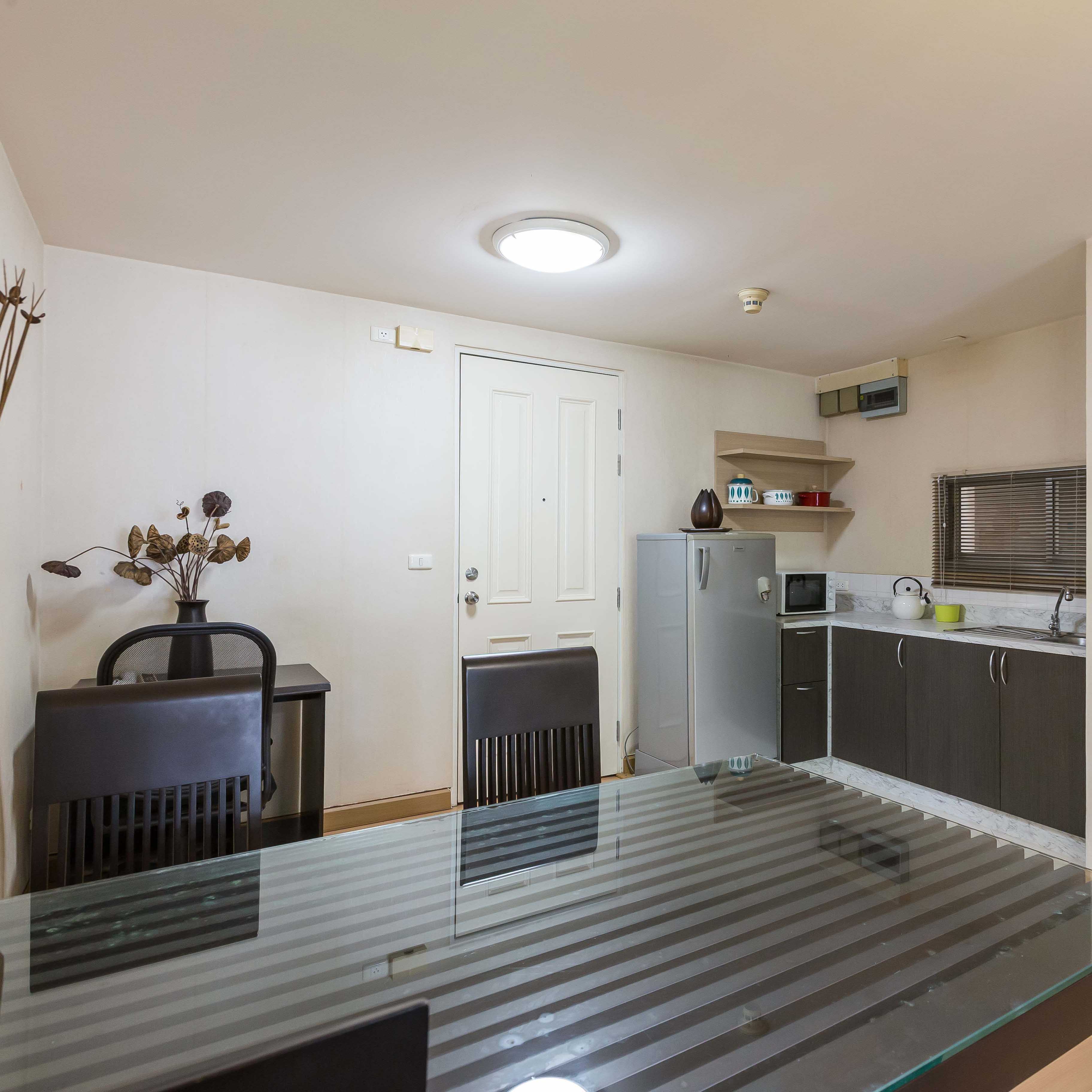 ให้เช่าคอนโด Plus 67 (พลัส 67) 1 ห้องนอน 1 ห้องน้ำ ขนาด 50 ตร.ม ชั้น 3 ตกแต่งครบพร้อมอยู่