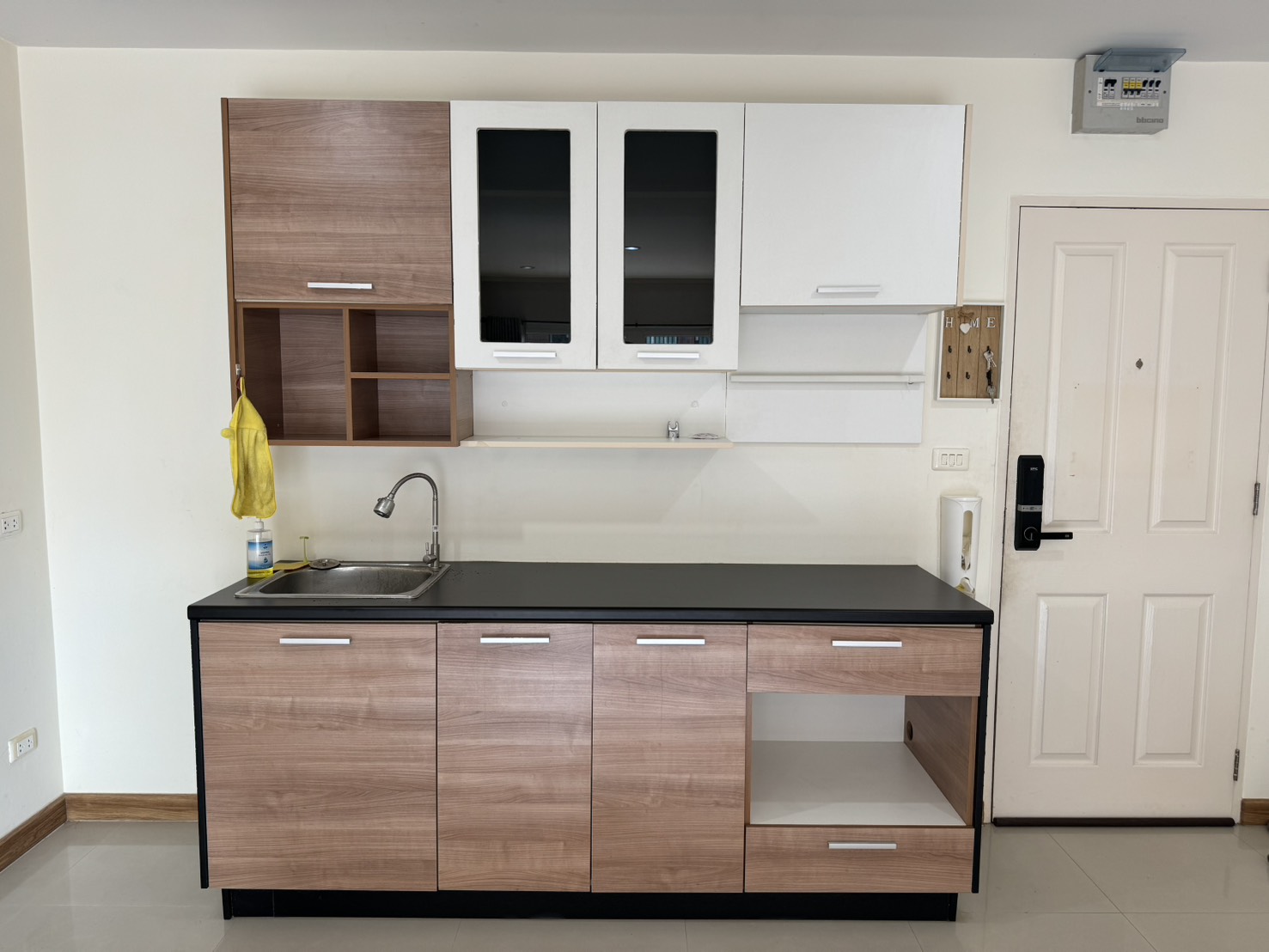 รหัสทรัพย์ 53645 ขายถูกพื้นที่ 62 ตร.ม. ราคา 2,100,000 บาท คอนโด The Trend ซอย คู้บอน 16/1 ถนนคู้บอน โครงการเดอะ เทรนด์ คอนโดทาวน์ (The Trend Condo town)