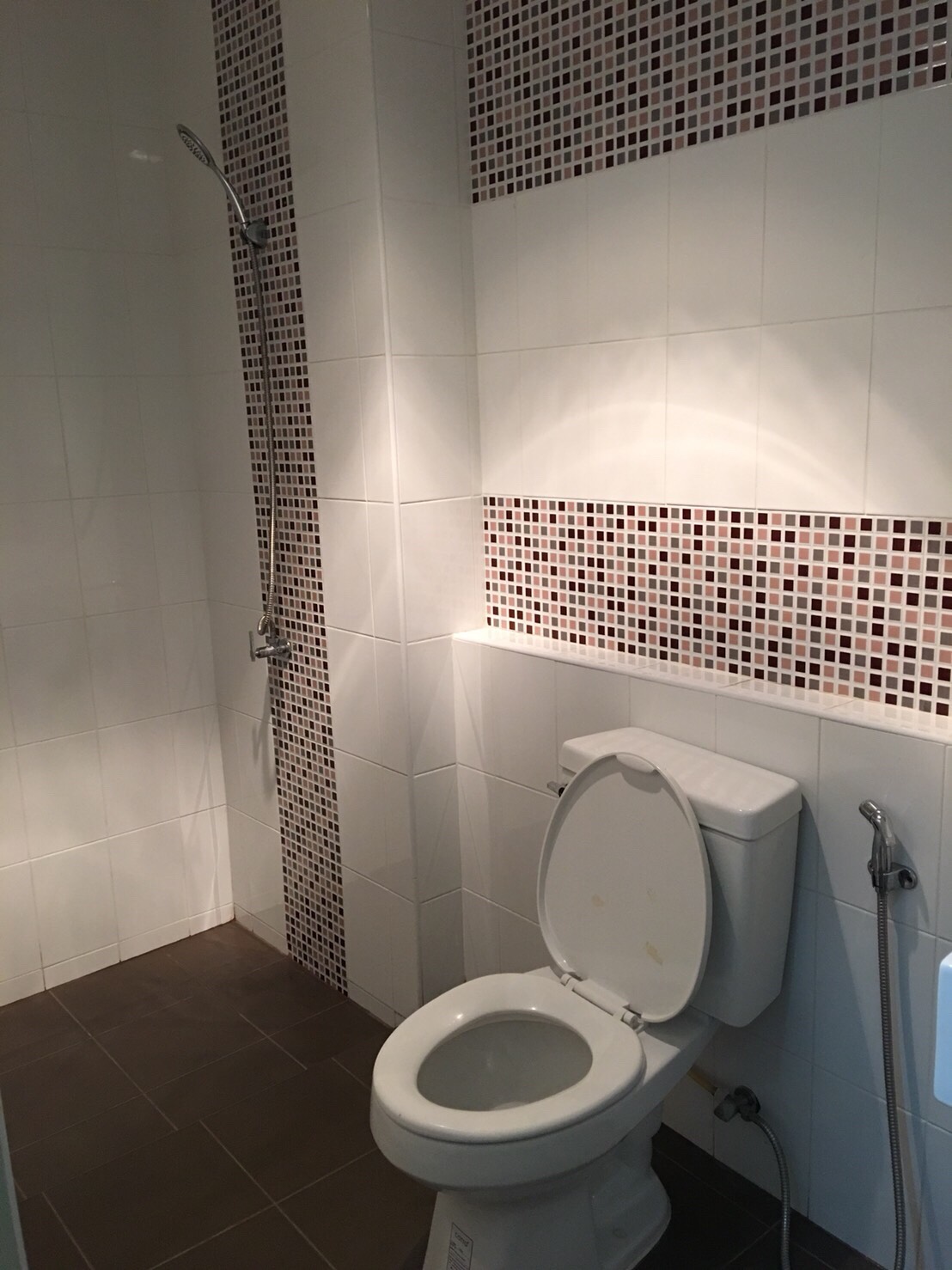 ให้เช่าทาวน์โฮม โฮมออฟฟิศ 3 ชั้น 3 คูหาติดกัน ชั้นล่างทะลุถึงกัน