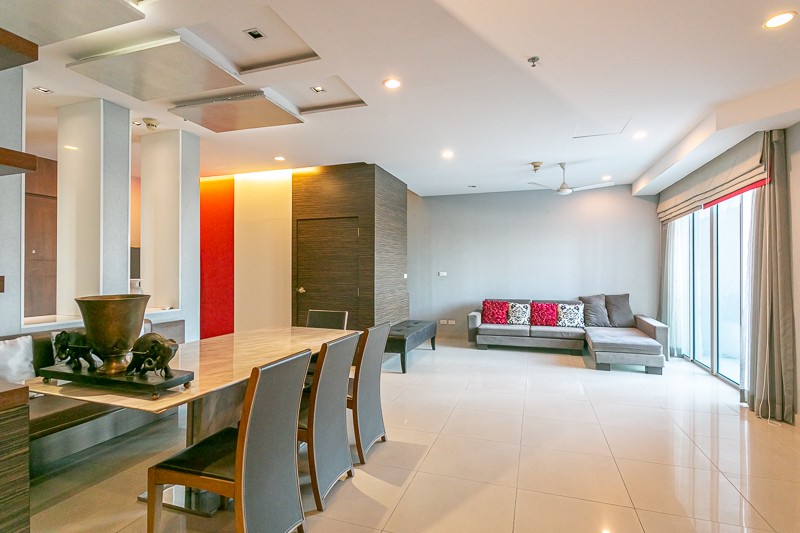 ขายคอนโด The Star Estate @ Narathiwas (เดอะ สตาร์ เอสเตท แอท นราธิวาสราชนครินทร์ ) 4 ห้องนอน 3 ห้องน้ำ