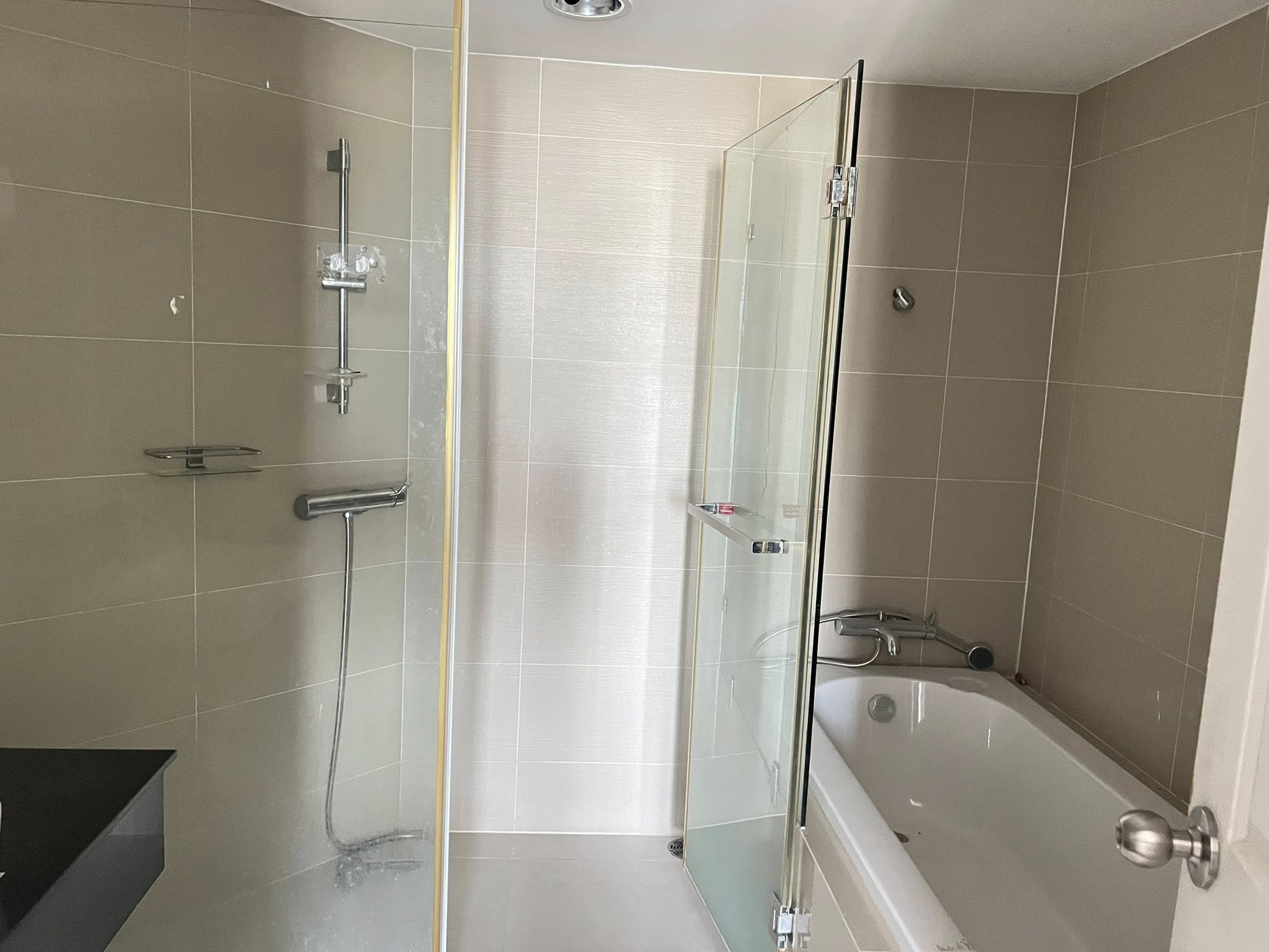 ให้เช่า / ขายคอนโด เบ็ล แกรนด์ พระราม 9 / For Sale Belle Grand Rama 9 (English below)