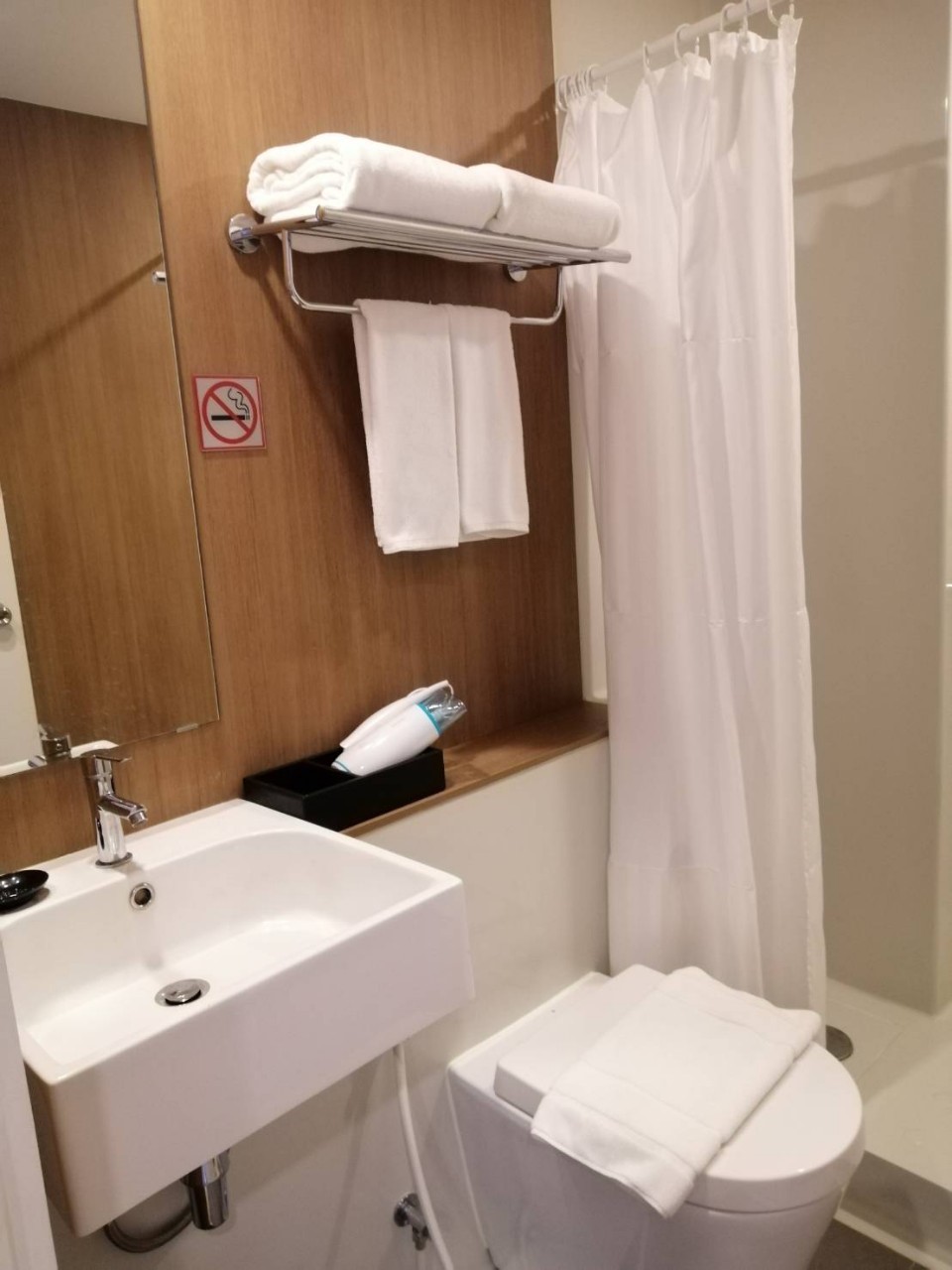 ให้เช่าคอนโด Blossom Condo @ Sathorn - Charoenrat (บลอสซั่ม คอนโด สาทร-เจริญราษฎร์ แบบ 1 ห้องนอน 1 ห้องน้ำ ขนาด30 ตรม อาคาร A