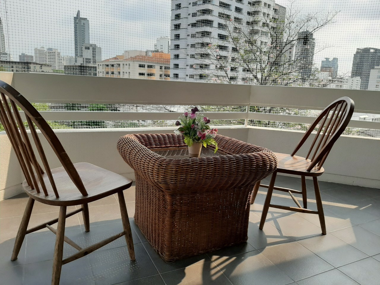 ให้เช่าคอนโด Kanta Mansion (กันตะ แมนชั่น) 3 ห้องนอน 3 ห้องน้ำ ขนาด 265 ตรม ชั้น 5 ถึงชั้นสูง