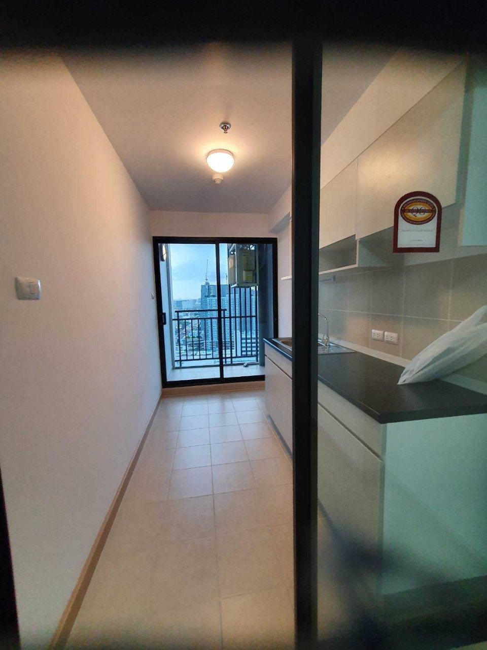 ขาย//ให้เช่า คอนโด Supalai Loft @Talat Phlu Station (ศุภาลัย ลอฟท์ สถานีตลาดพลู) 1 ห้องนอน 1 ห้องน้ำ 1 ระเบียง1ห้องครัว