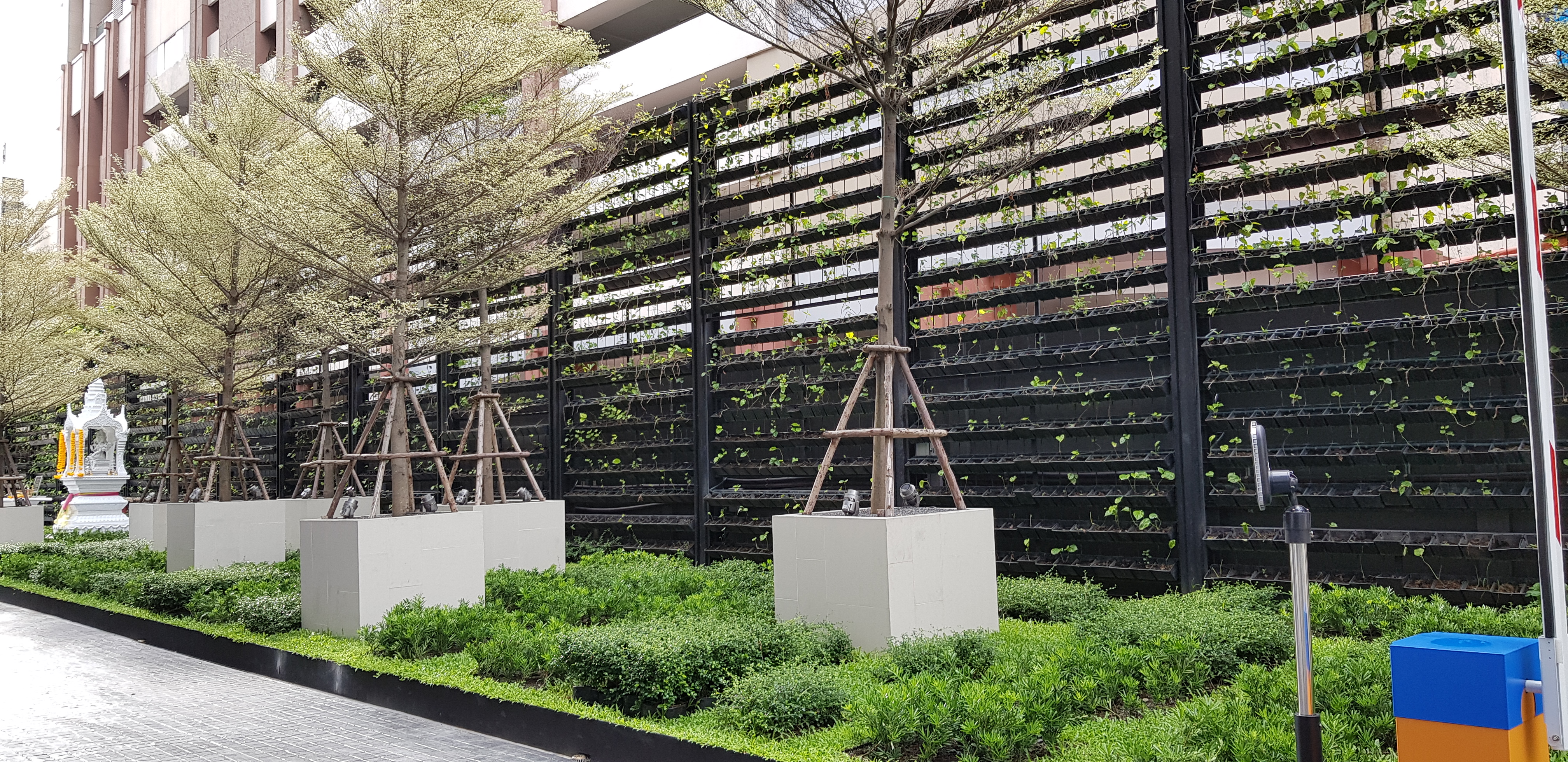 ขาย / เช่าคอนโด Hyde Sukhumvit 11 (ไฮด์ สุขุมวิท 11) ห้องมุม 2 นอน 2 น้ำ ที่แต่งสวย วิวสุดยอด