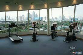 คอนโดศุภาลัยปาร์ค อโศกรัชดา Supalai Park Asoke-Ratchada ห้อง Penthouse (ชั้น29) ขนาด 49.50 ตรม. ห้องชุดเลขที่ 599/553 หันหน้าไปทางทิศเหนือ (ขายเปล่า) ขายราคา 5.5 ล้าน ค่าโอนคนละครึ่ง