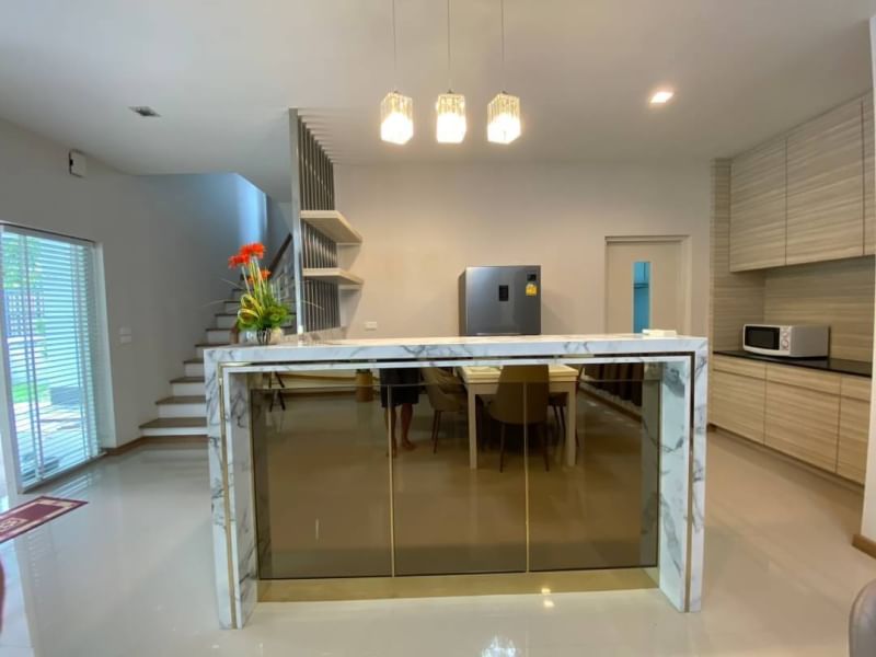 ให้เช่าบ้านเดี่ยวเดือนละ100,000 บาท ต่อเดือน ต้นโครงการ หมู่บ้าน Casa Premium On Nut-Wongwaen : คาซ่า พรีเมี่ยม อ่อนนุช-วงแหวนบางนา กม. 7 ใกล้เมกา บางนา สนามบินสุวรรณภูมิ