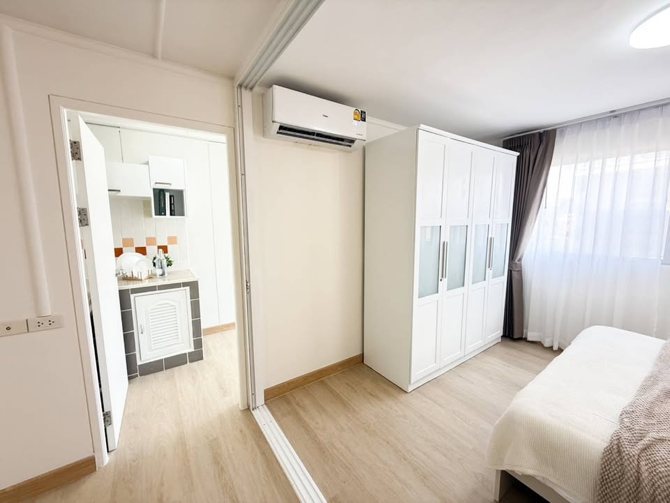 ขายด่วน! ห้องมุมสุดไพรเวท ลุมพินีเซ็นเตอร์ ตึก E – สวยจัด รอเจ้าของที่ใช่! เพียง 1.65 ล้านบาท เท่านั้น!