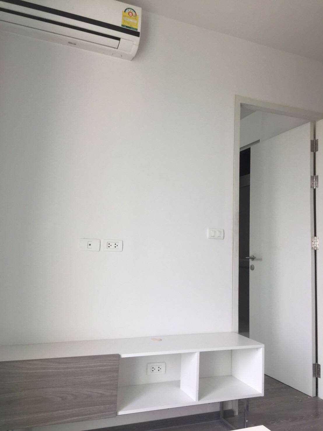 ขายคอนโดพร้อมผู้เช่าสัญญาเช่า 1 ปี โครงการ Zelle Rattanathibet (เซล รัตนาธิเบศร์) 1 ห้องนอน 1 ห้องน้ำ ขนาด 32ตารางเมตร