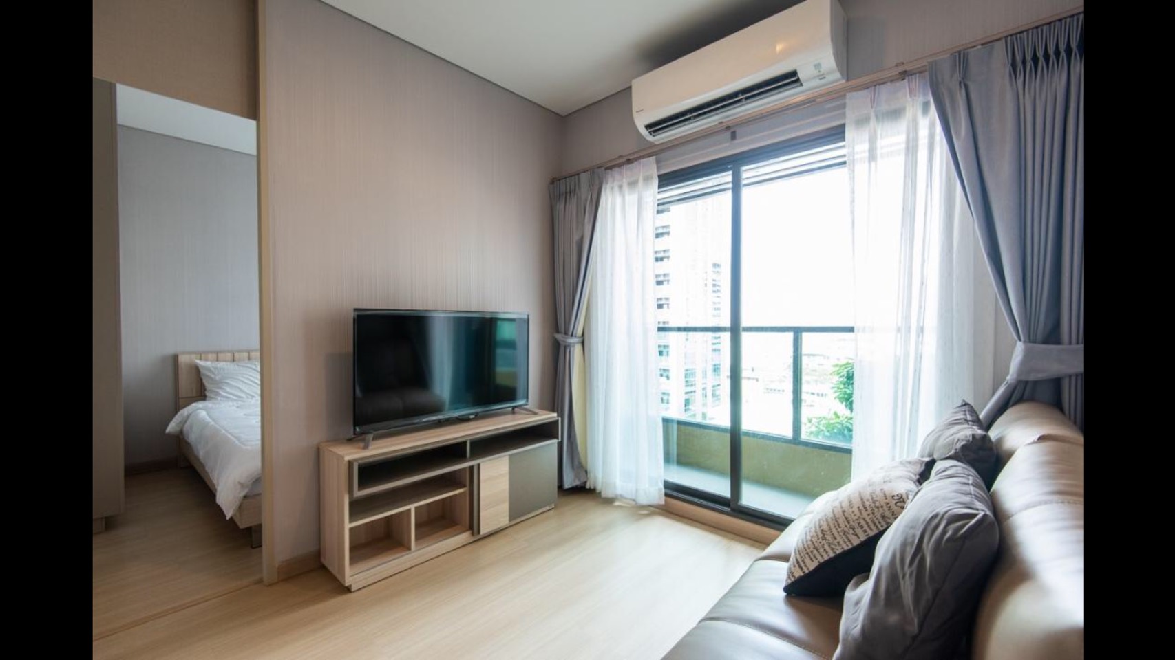 ให้เช่าคอนโดใหม่ Lumpini Suite Phetchaburi - Makkasan (ลุมพินี สวีท เพชรบุรี- มักกะสัน ) 2 ห้องนอน 1 ห้องน้ำ เลขที่ 1515/117 ขนาด 42 ตร.ม.