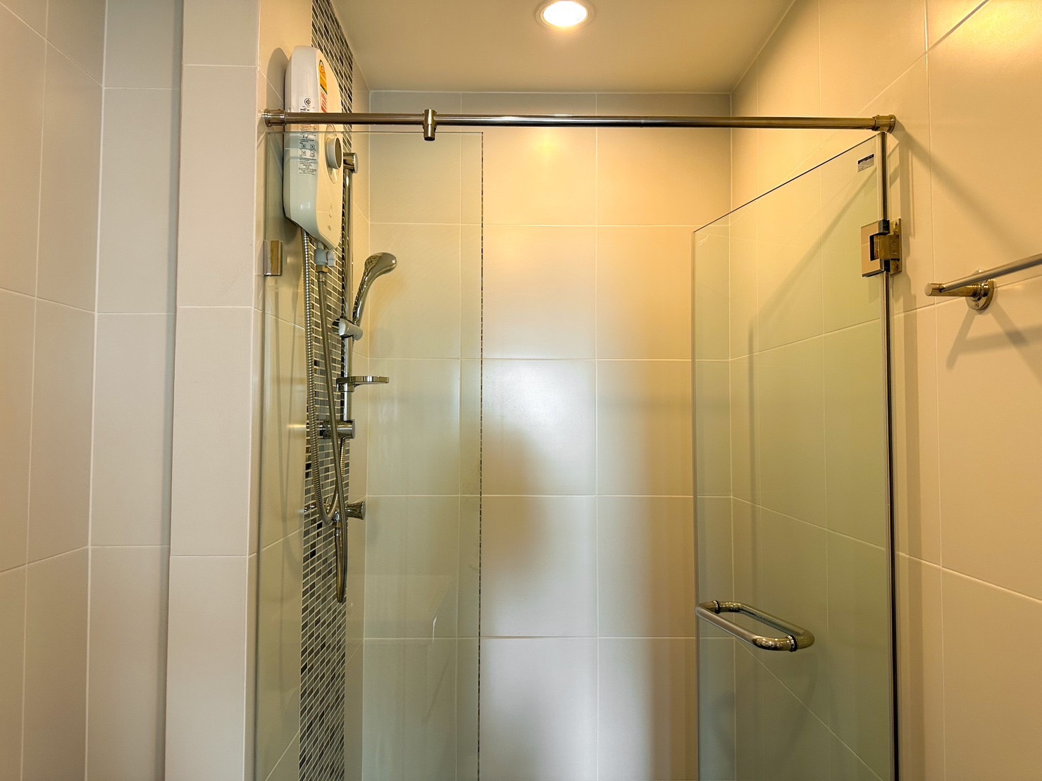 ให้เช่าคอนโด เมโทร สกาย ประชาชื่น / For Rent Metro Sky Prachachuen (English below)