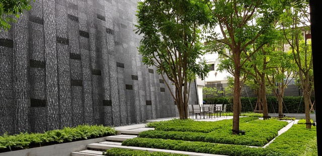 ขาย / เช่าคอนโด Hyde Sukhumvit 11 (ไฮด์ สุขุมวิท 11) ห้องมุม 2 นอน 2 น้ำ ที่แต่งสวย วิวสุดยอด