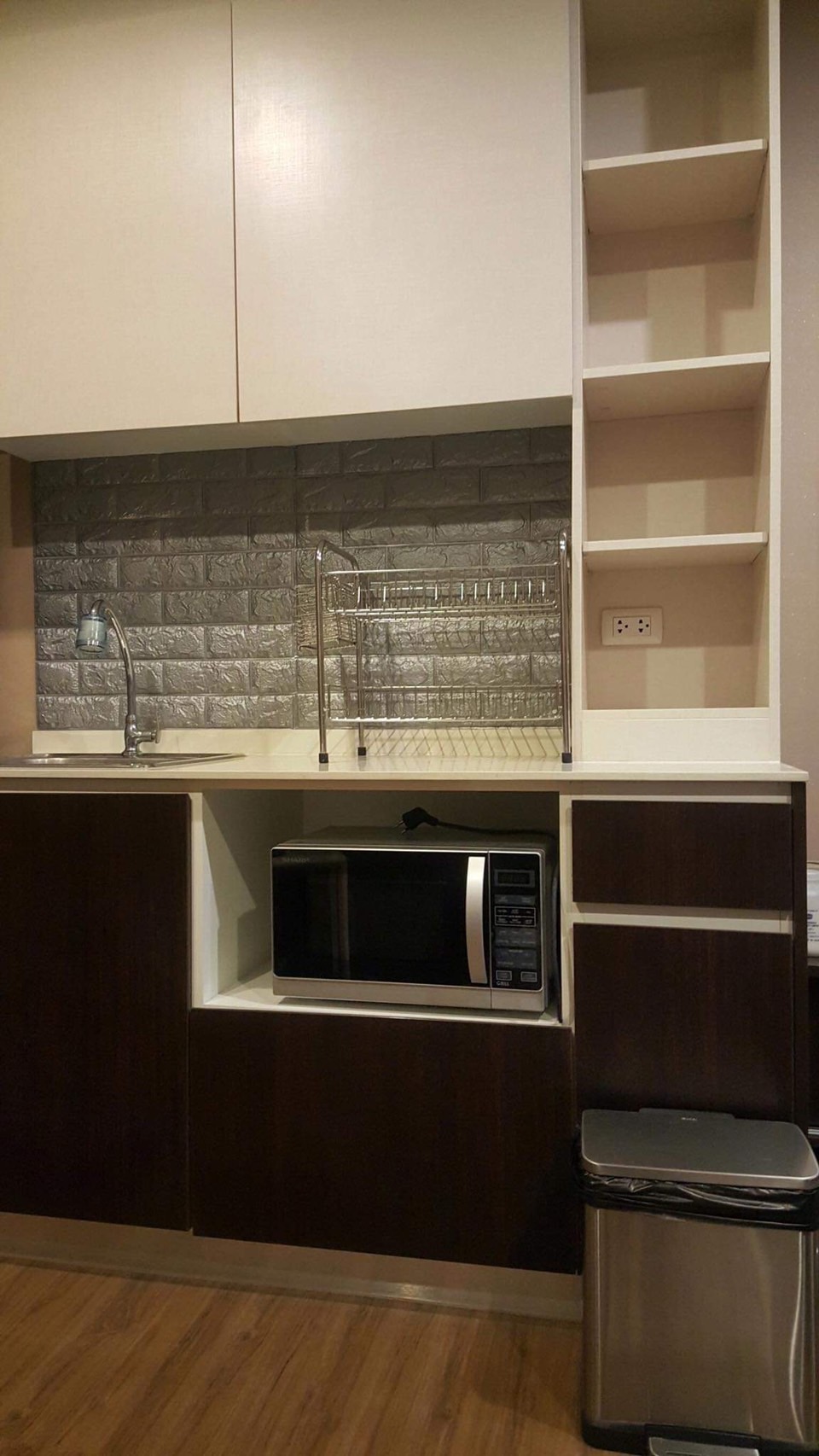 ปล่อยเช่าคอนโด Hallmark Chaengwattana (ฮอลล์มาร์ค แจ้งวัฒนะ ) 1 ห้องนอน 1 ห้องน้ำ 1 ห้องนั่งเล่น เป็นครัวเปิด มีระเบียง