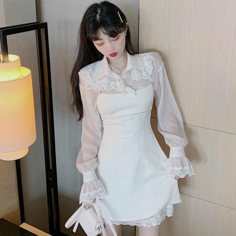 พรีออเดอร์ : เดรสแฟชั่นสไตล์เกาหลี 2 ชิ้น สีขาว เดรสสายเดี่ยว + เสื้อแขนยาวผ้าโปร่งบางแต่งลูกไม้ตามแบบ