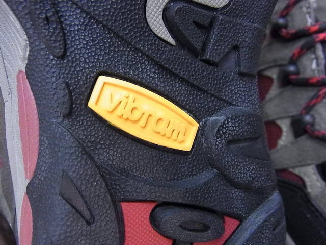 รองเท้า Merrell ใหม่ แท้ Size40-44eur เหมาะกับกิจกรรมOutdoor, ขี่จักรยาน, ยิงปืน, ใส่เที่ยว, ใส่ลุยๆ Made in Vietnam