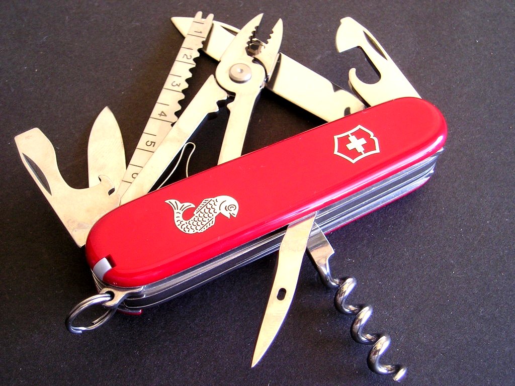 มีดพับอเนกประสงค์ Victorinox รุ่น ANGLER