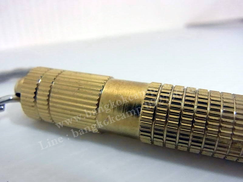 พวงกุญแจ ปากกา(ซ่อนมีด)...งานกลึงทองเหลือง รุ่นเก่า ใหม่เก่าเก็บอย่างดี (สภาพเหมือนใหม่) ...สีทอง