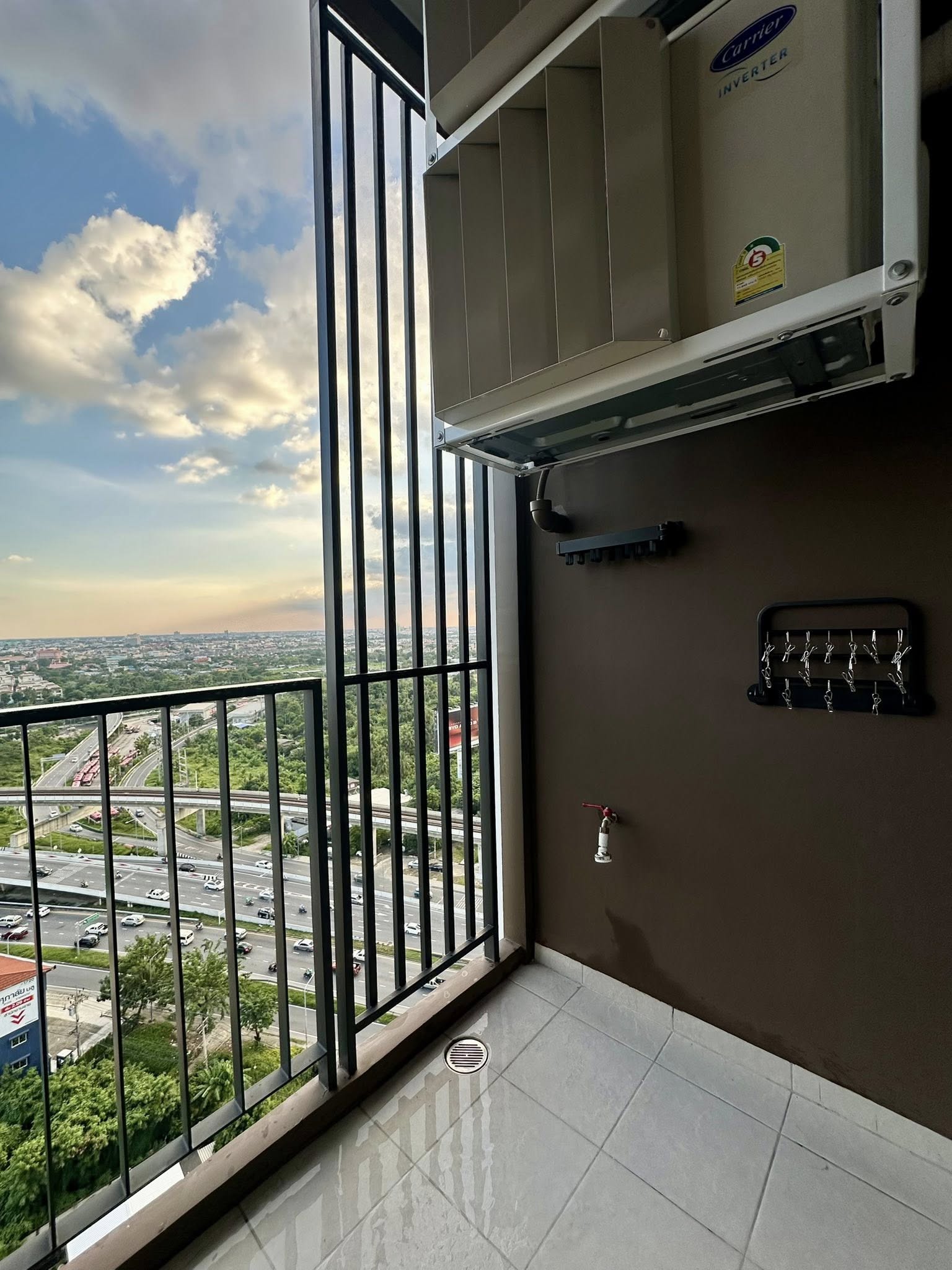 ให้เช่าคอนโด ศุภาลัย ลอฟท์ สาทร–ราชพฤกษ์ / For Rent Supalai Loft Sathorn–Ratchaphruek (English below)