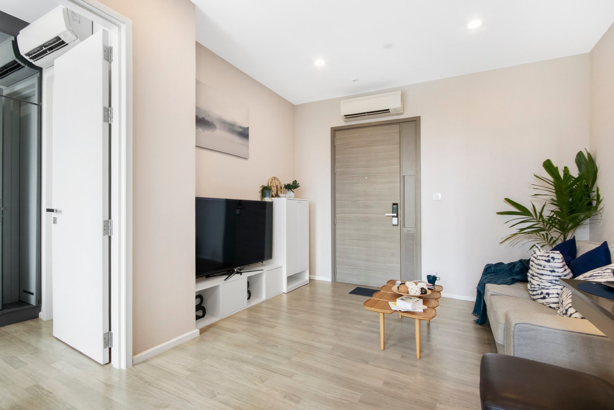 🏡✨ ให้เช่าคอนโด The Room Sukhumvit 69 (เดอะ รูม สุขุมวิท 69)