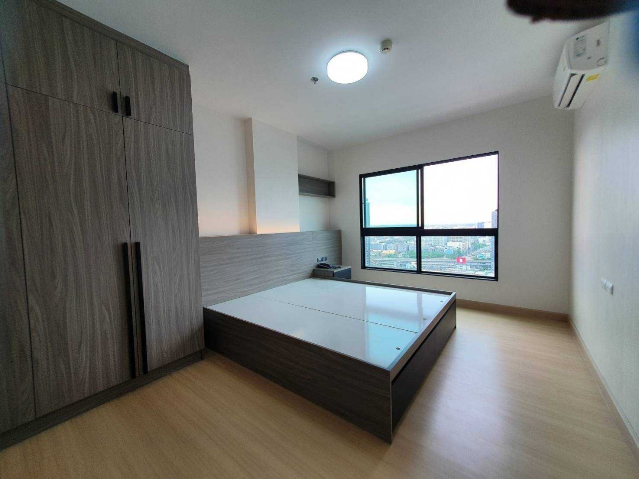 ขาย//ให้เช่า คอนโด Supalai Loft @Talat Phlu Station (ศุภาลัย ลอฟท์ สถานีตลาดพลู) 1 ห้องนอน 1 ห้องน้ำ 1 ระเบียง1ห้องครัว
