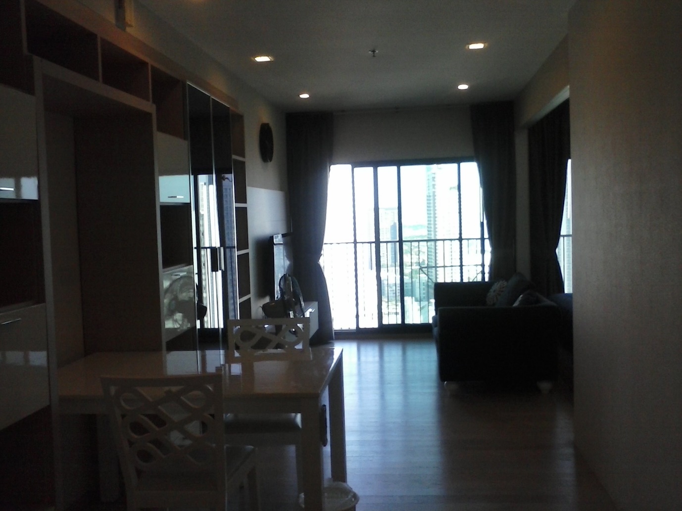 ให้เช่าคอนโด โนเบิล รีมิกซ์ ทองหล่อ (สุขุมวิท 36) Noble Remix Sukhumvit 36 ห้องสตูดิโอ