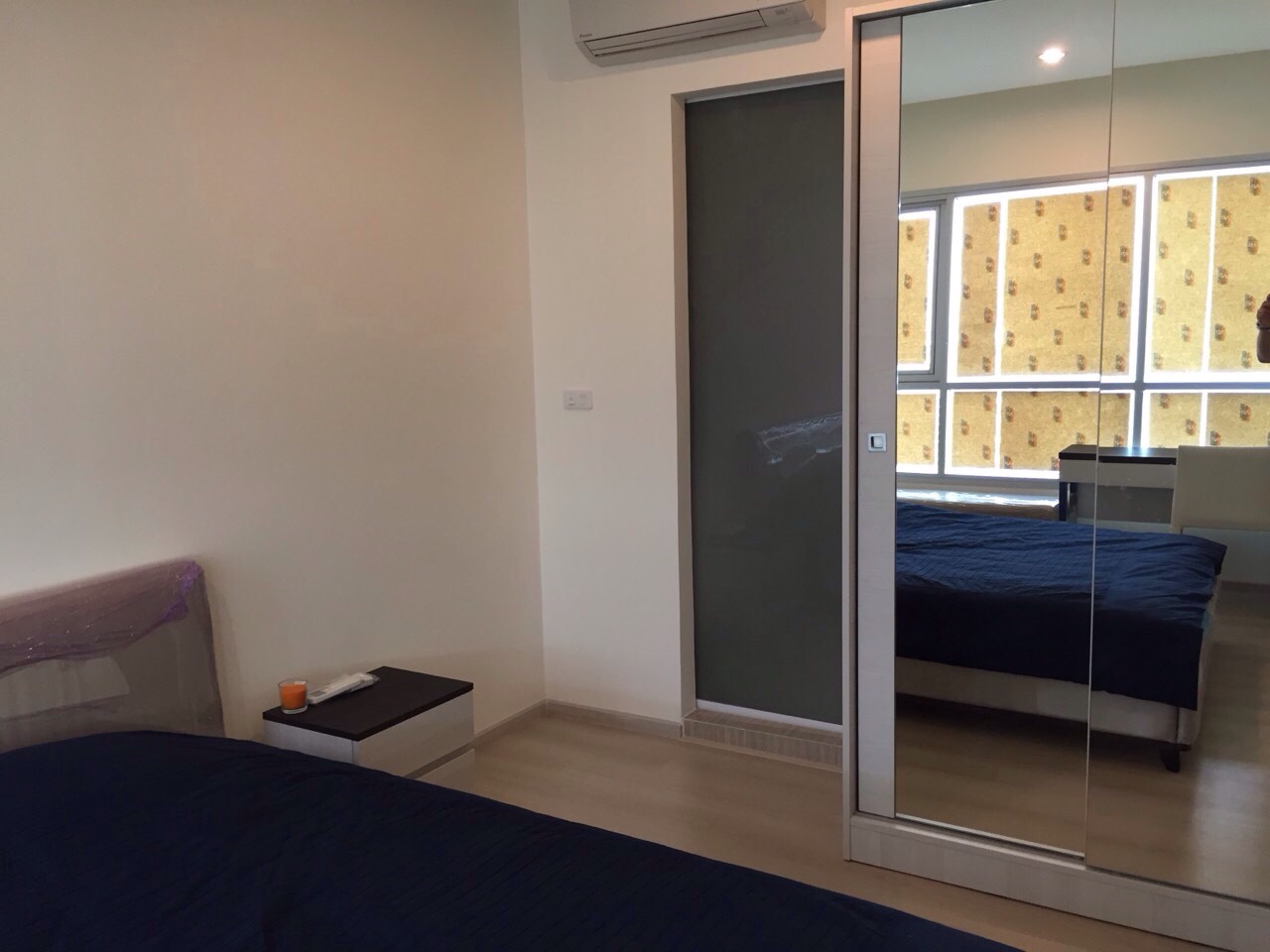 ขาย / เช่า คอนโด Life@Ratchada ราคา 25,000 / เดือน 2 นอน 1 น้ำ พื้นที่ 4.7 ตร.ม ชั้น 28 ตึก เอ ทิศตะวันออก+ทิศเหนือ ครัวแยก เฟอร์นิเจอร์ครบ