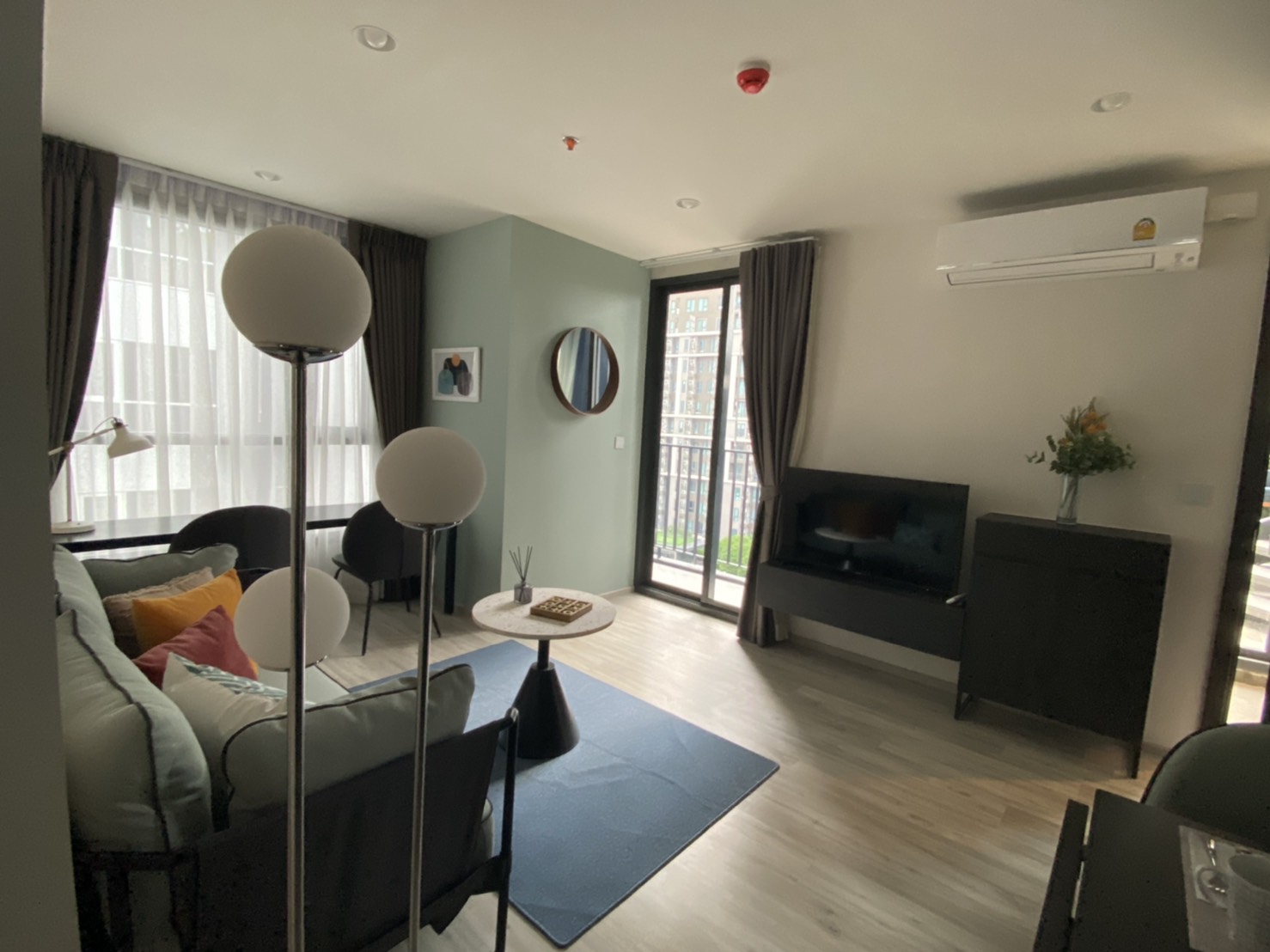 ให้เช่าคอนโด XT Huaykwang (เอ็กซ์ที ห้วยขวาง) มีขนาด 1 ห้องนอนและ 2 ห้องนอน ขนาด 29 ตรมขึ้นไป