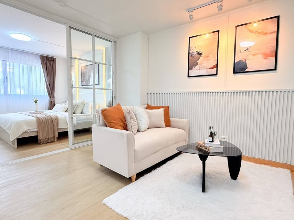 ขายด่วน! ห้องมุมสุดไพรเวท ลุมพินีเซ็นเตอร์ ตึก E – สวยจัด รอเจ้าของที่ใช่! เพียง 1.65 ล้านบาท เท่านั้น!