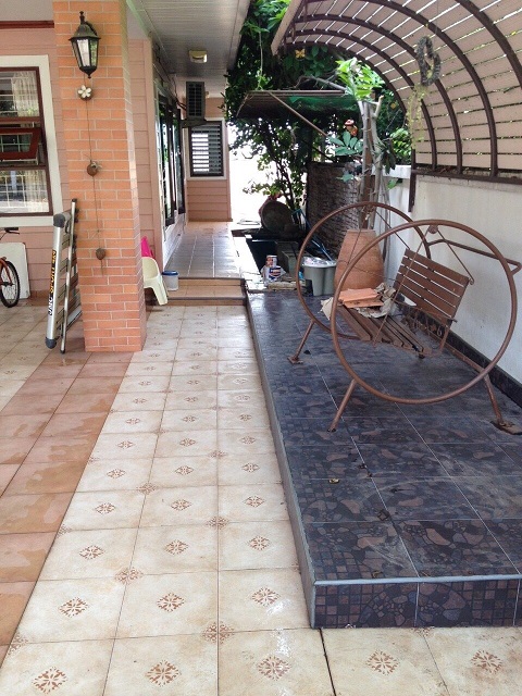 ขายบ้านเดียวหมู่บ้าน ลภาวัน โครงการ 9 ถนนเลียบคลองแอน 4 ห้อง 3 ห้องน้ำ 1 ห้องนั่งเล่น 1 ห้องโถง 1 ห้องครัว 1 ห้องทานอาหาร พื้นที่ 89 ตร.ว ถนนราชพฤกษ์