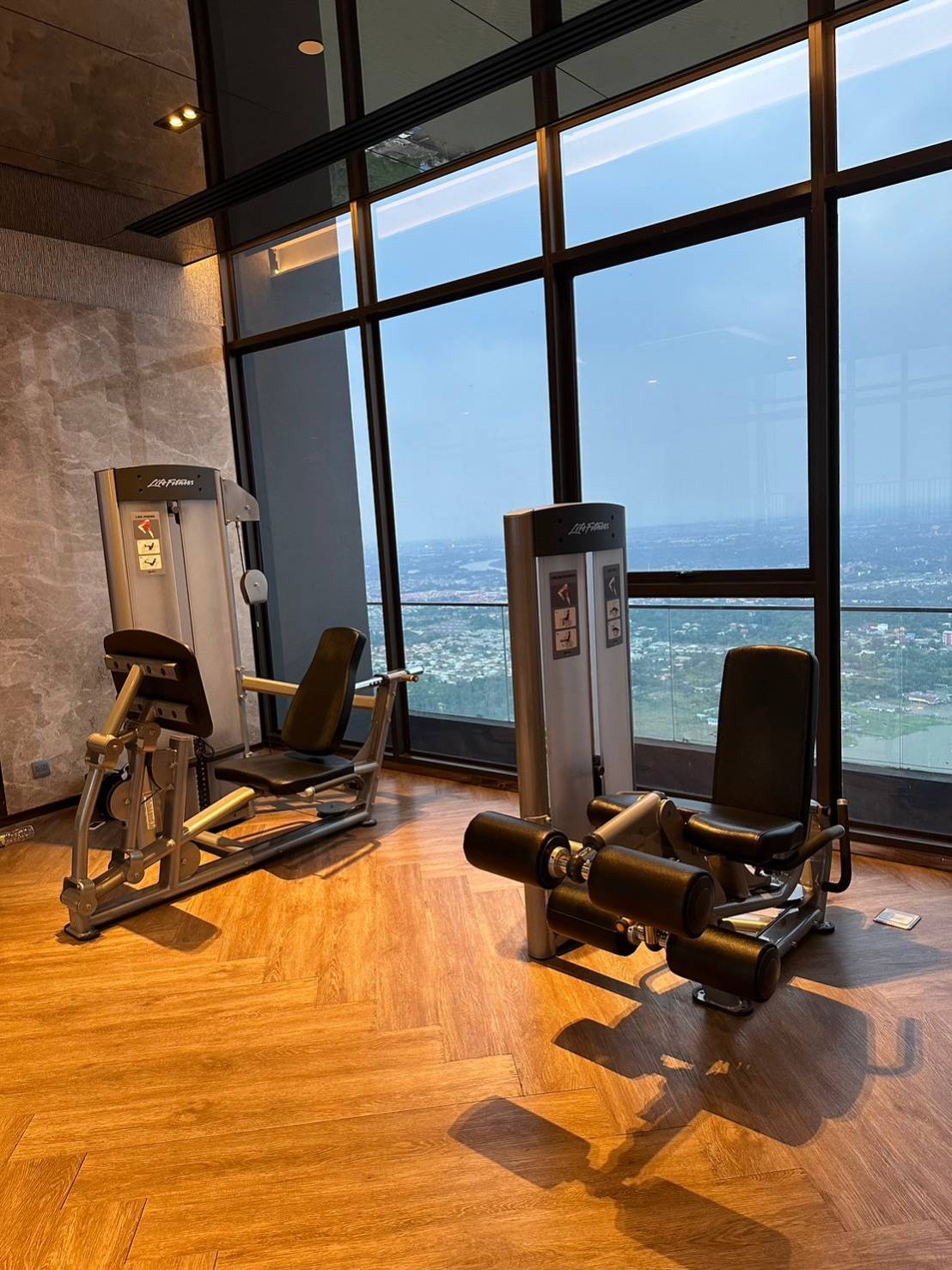 ขายคอนโด Politan Aqua 1 ห้องนอน 1 ห้องน้ำ ชั้น 48 ห้อง 29 ตรม. วิว เเม่น้ำ เลขที่ 11/1560 ที่จอดรถ 1 ที่ ขายราคา 3.35 ล้าน ค่าโอนคนละครึ่ง