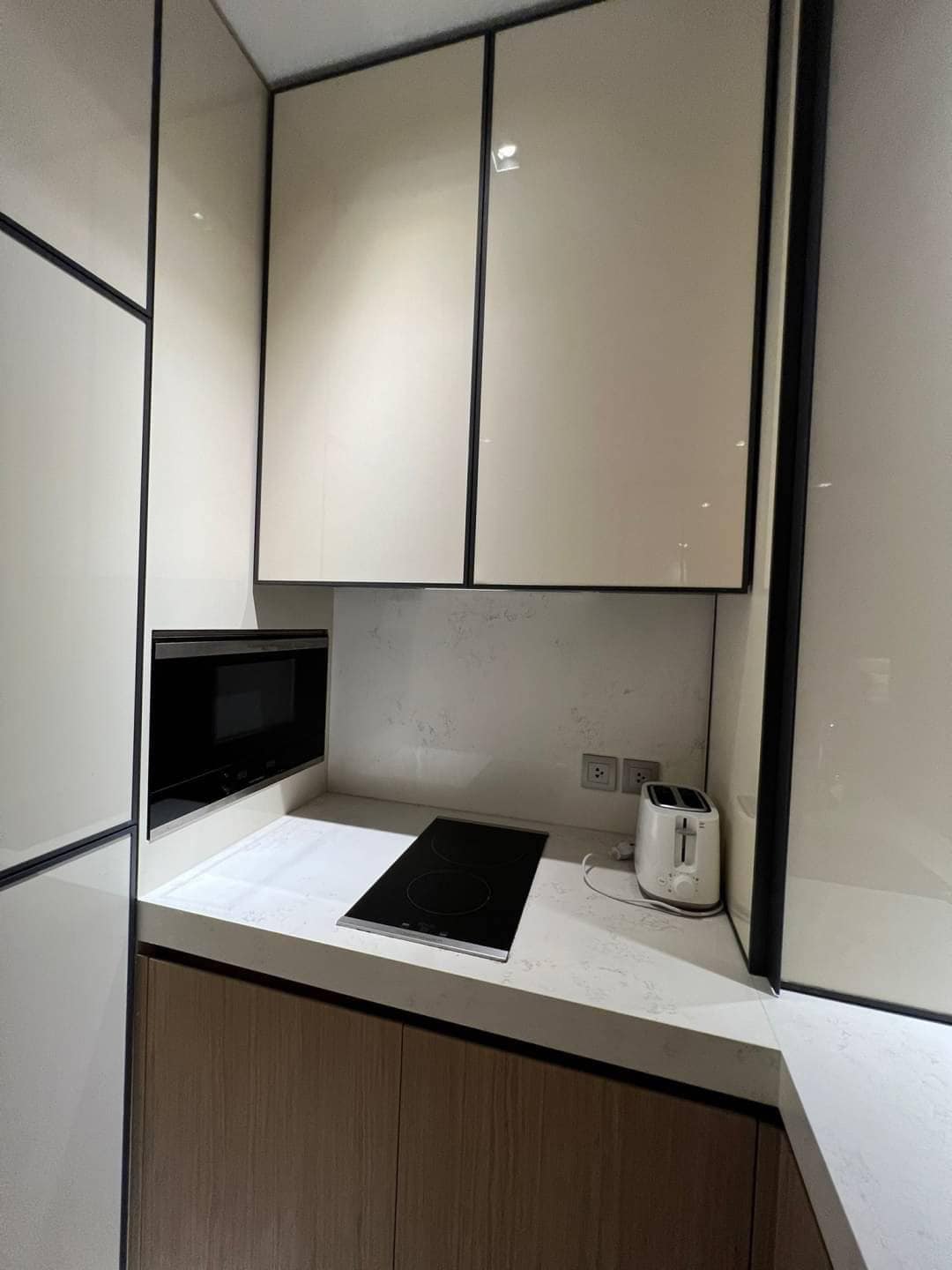 ให้เช่าคอนโด BEATNIQ Sukhumvit 32 (บีทนิค สุขุมวิท 32) คอนโดมิเนียม ลักซ์ชัวรี ใจกลางสุขุมวิท